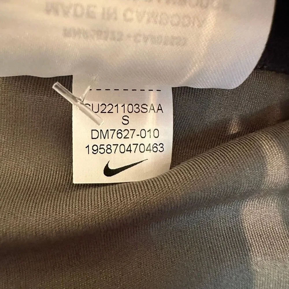 Nike One Luxe Icon Clash Training Shorts Womens Small Tight Fit Camo Shorts